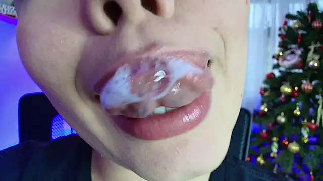 lisbet21x online show from 12/30/24, 10:34