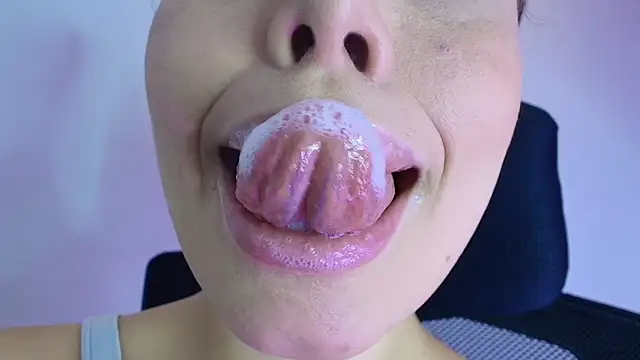 lisbet21x online show from 11/13/25, 03:55