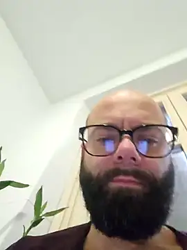 Dolceporco19 online show from 12/15/24, 09:35