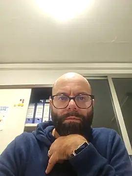 Dolceporco19 online show from 12/17/25, 04:13