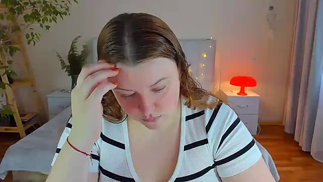 PolinaSalvatore online show from 11/05/25, 10:48