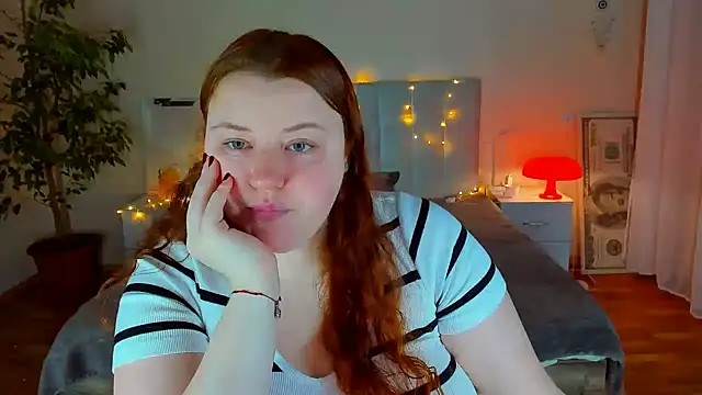 Snapshot of PolinaSalvatore chatting on 02/20/26, 07:14 PolinaSalvatore online show from 02/20/26, 07:14