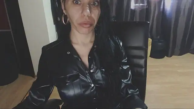 GoldenSasha online show from 02/26/25, 05:50