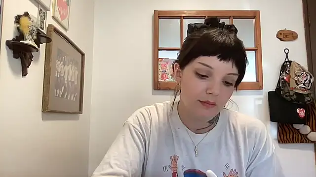 SweetMaisie online show from 10/15/25, 09:26