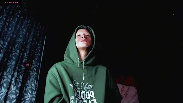 Summer XO online show from 02/01/25, 05:07