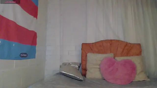 Summer XO online show from 09/20/25, 03:29