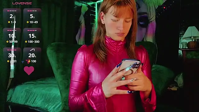 Summer XO online show from 04/10/26, 10:25