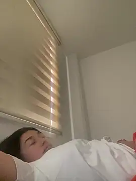 andreaisis2 online show from 03/19/25, 05:39