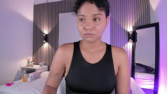 Zafiiraa online show from 02/21/26, 11:44