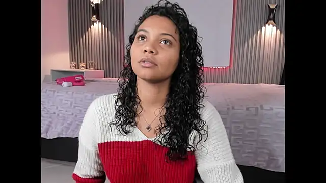 Snapshot of Zafiiraa chatting on 06/05/26, 05:58 Zafiiraa online show from 06/05/26, 05:58