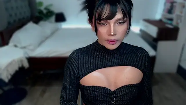 liaa lurrecams online show from 11/24/25, 01:33