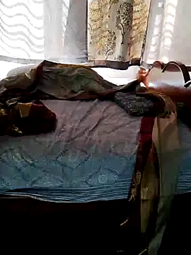 Snapshot of Indian_desi_wife chatting on 12/07/24, 09:06 Indian desi wife online show from 12/07/24, 09:06