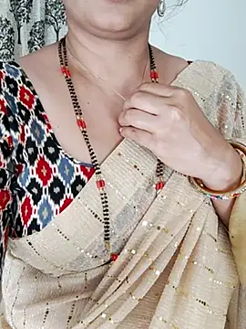 Snapshot of Indian_desi_wife chatting on 07/04/26, 04:13 Indian desi wife online show from 07/04/26, 04:13