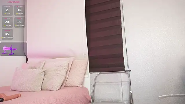 Alexxandra 12 online show from 11/25/25, 09:42