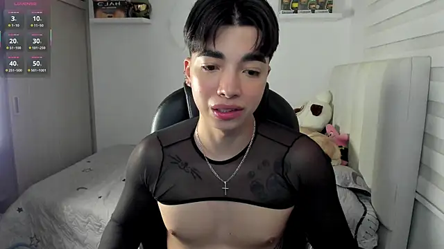 santy7v7 online show from 12/21/25, 01:40