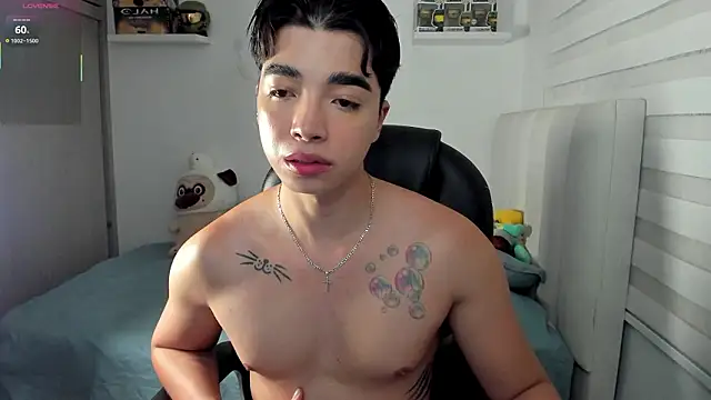 Snapshot of santy7v7 chatting on 02/03/26, 01:16 santy7v7 online show from 02/03/26, 01:16