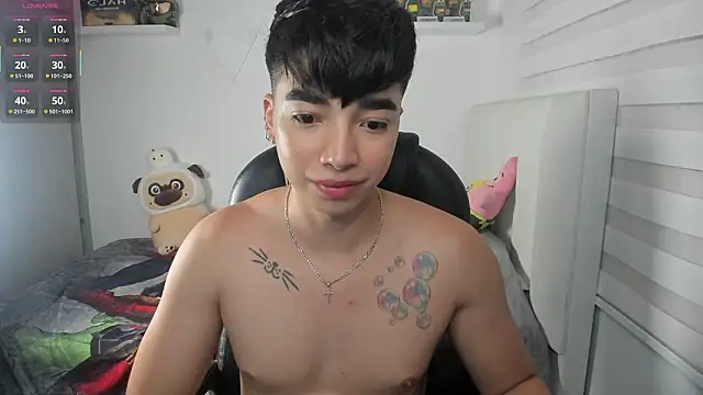 Snapshot of santy7v7 chatting on 02/12/26, 01:39 santy7v7 online show from 02/12/26, 01:39