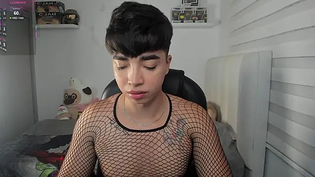 Snapshot of santy7v7 chatting on 03/01/26, 01:35 santy7v7 online show from 03/01/26, 01:35