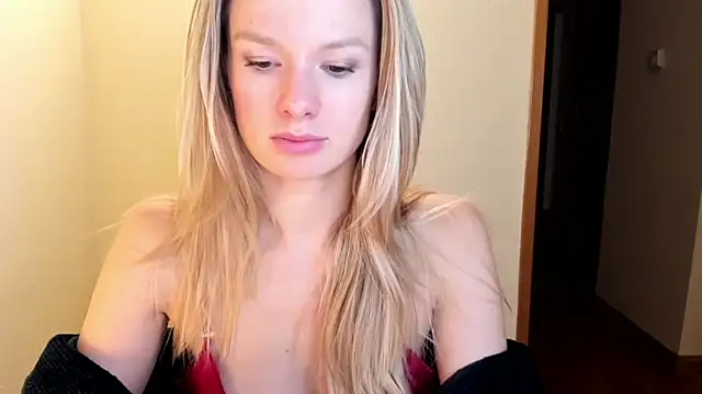 Snapshot of Annloveyou chatting on 12/29/24, 11:50 Annloveyou online show from 12/29/24, 11:50