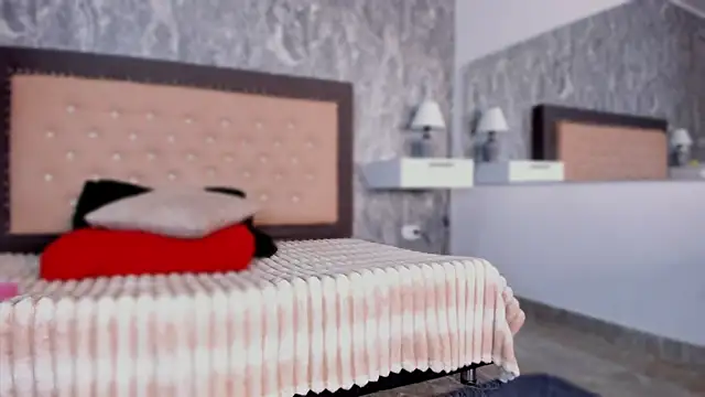 Lia sarahi online show from 09/12/25, 11:32