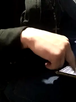 Wero4200 online show from 11/24/25, 03:34