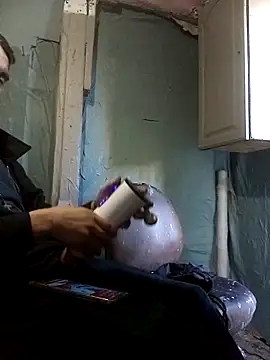 Wero4200 online show from 12/04/25, 10:29