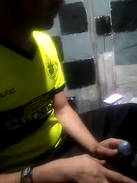 Wero4200 online show from 04/17/26, 06:05