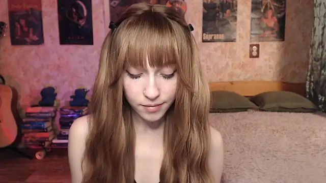 Friendly Ellie online show from 02/07/26, 01:15