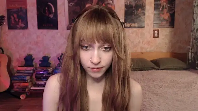 Friendly Ellie online show from 04/01/26, 01:34