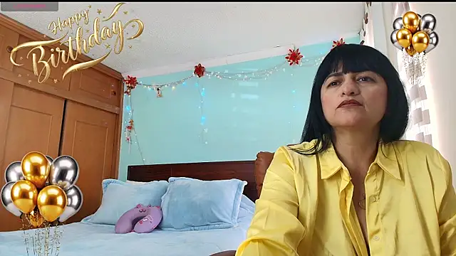 ISABEEL SOFIA01 online show from 06/03/26, 07:19