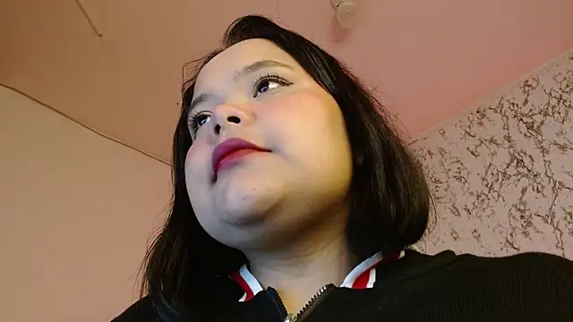 sexychubby    online show from 11/07/25, 01:38