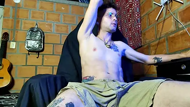 ChristBocellie online show from 04/12/26, 07:02