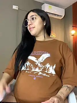 Amandanauty online show from 12/19/24, 05:18