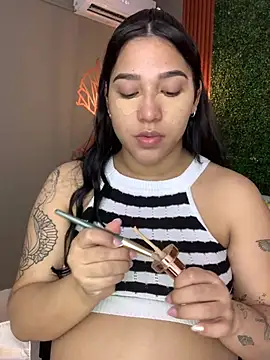 Amandanauty online show from 02/01/25, 07:23