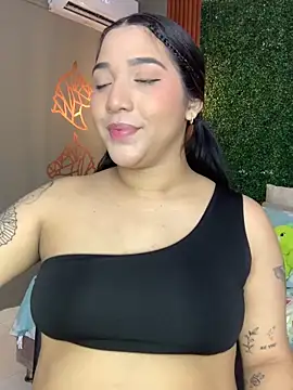 Amandanauty online show from 02/04/25, 01:02