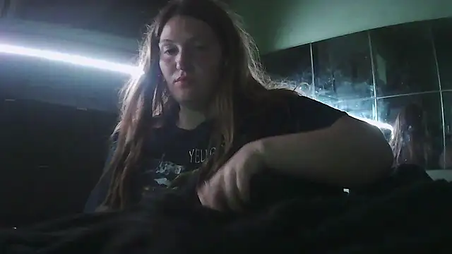 Snapshot of Angelk43 chatting on 06/29/26, 02:51 Angelk43 online show from 06/29/26, 02:51