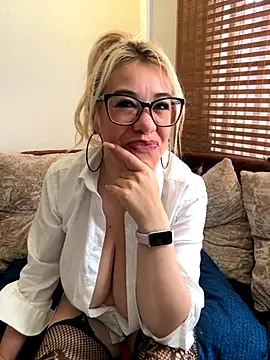 salomesweet13 online show from 10/24/25, 05:42