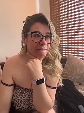 salomesweet13 online show from 02/03/26, 05:29