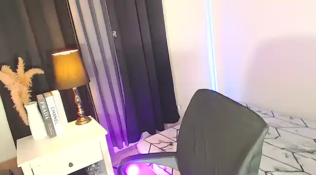 MajesticKitana online show from 01/08/25, 08:38