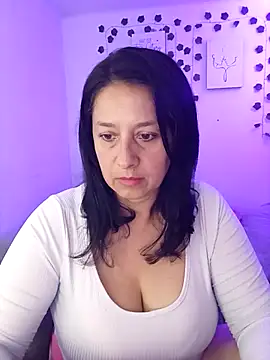 camilalatti online show from 02/21/25, 12:27