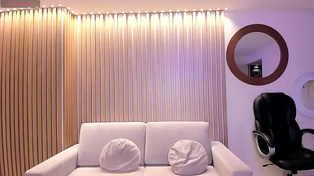 Snapshot of MarieJaneX chatting on 12/04/24, 10:46 MarieJaneX online show from 12/04/24, 10:46