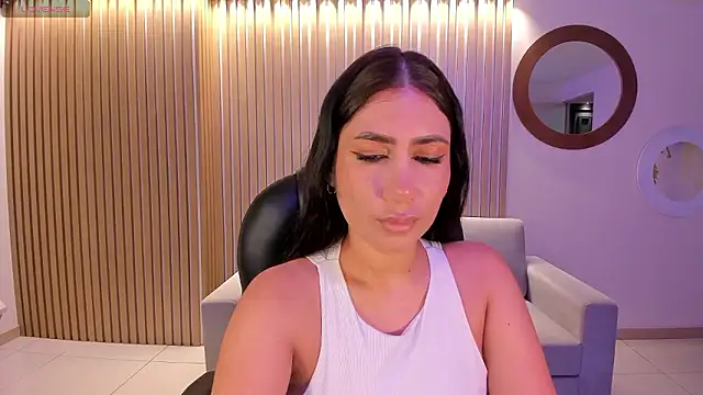 Snapshot of MarieJaneX chatting on 12/07/24, 10:23 MarieJaneX online show from 12/07/24, 10:23