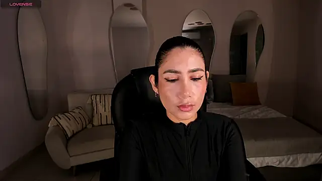 Snapshot of MarieJaneX chatting on 02/03/25, 10:58 MarieJaneX online show from 02/03/25, 10:58