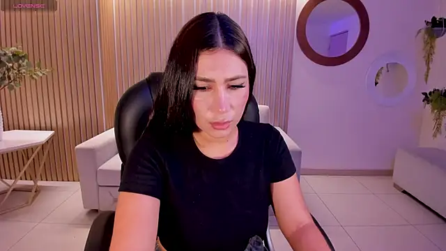 Snapshot of MarieJaneX chatting on 02/08/25, 10:50 MarieJaneX online show from 02/08/25, 10:50