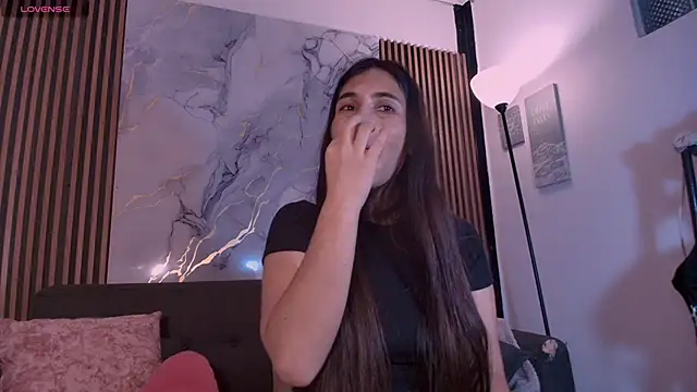 Snapshot of MarieJaneX chatting on 10/19/25, 08:20 MarieJaneX online show from 10/19/25, 08:20