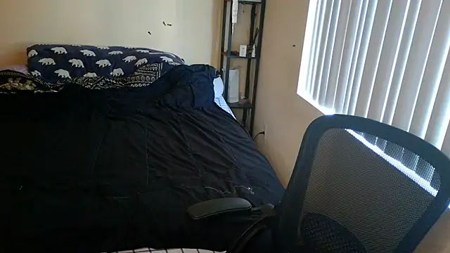 alexiajames99 online show from 05/27/26, 11:13
