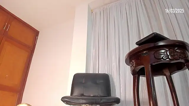 jaddyk  online show from 03/16/25, 08:11