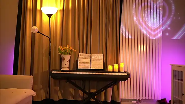 Your Nicolett online show from 03/16/26, 01:22