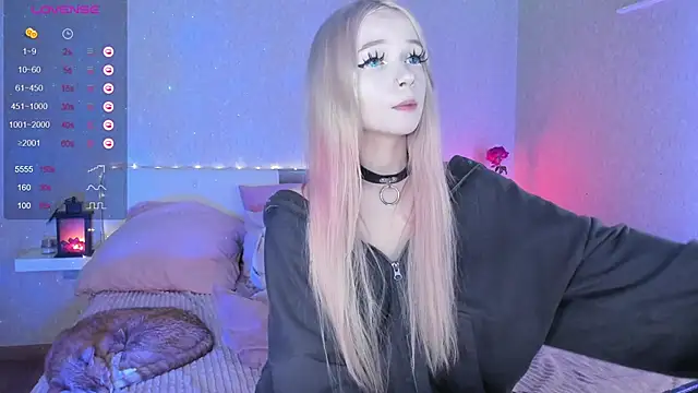 Snapshot of Misty_Shadow chatting on 02/05/25, 01:04 Misty Shadow online show from 02/05/25, 01:04