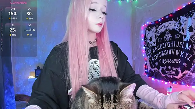 Misty Shadow online show from 10/26/25, 10:15